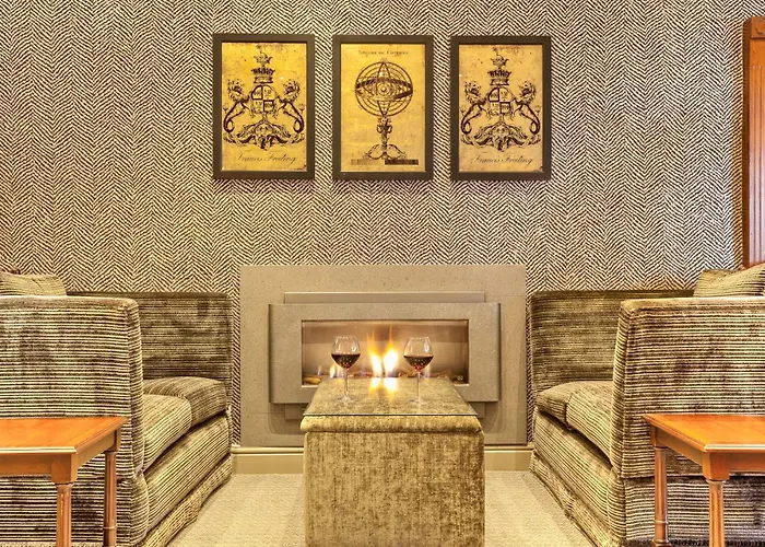 Salutation & Hotel 4*