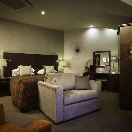 Salutation & Hotel