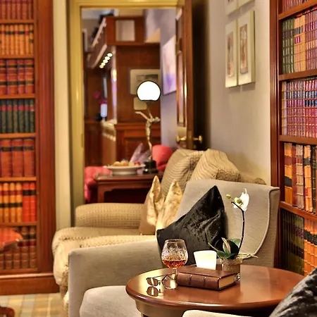 Salutation & Ambleside