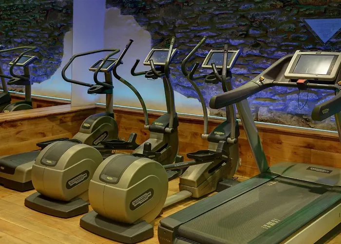 Salutation & فندق 4*