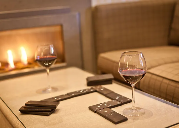 Salutation & Hotel 4*